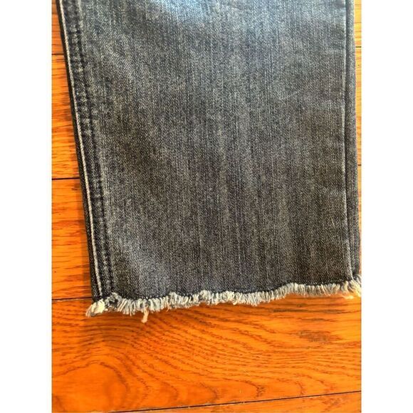 Democracy Jeans - Picture 2 of 5
